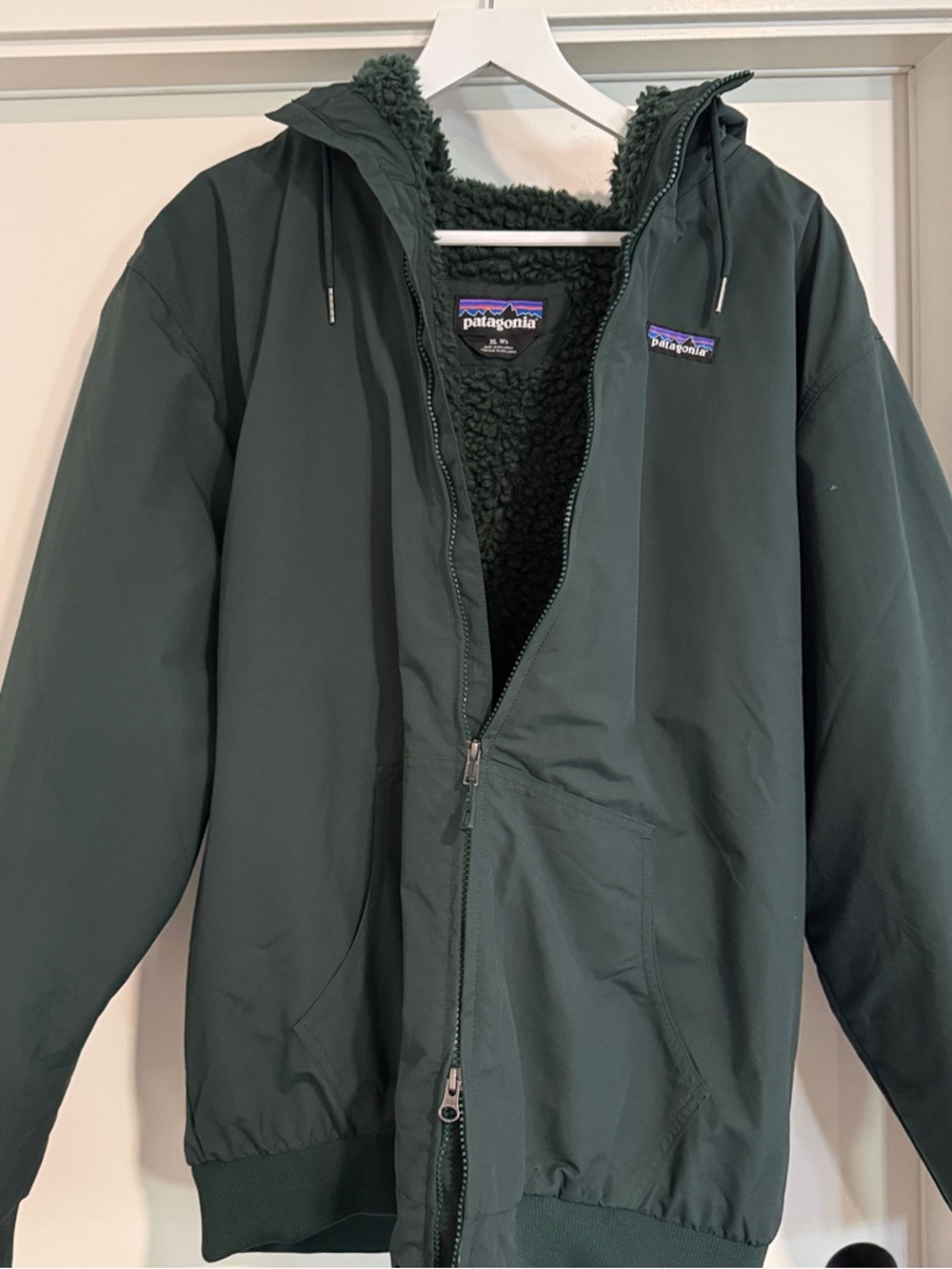 Patagonia Men’s Dark Green Sherpa-Lined Hooded Puffer Jacket (Isthmus: Like New)